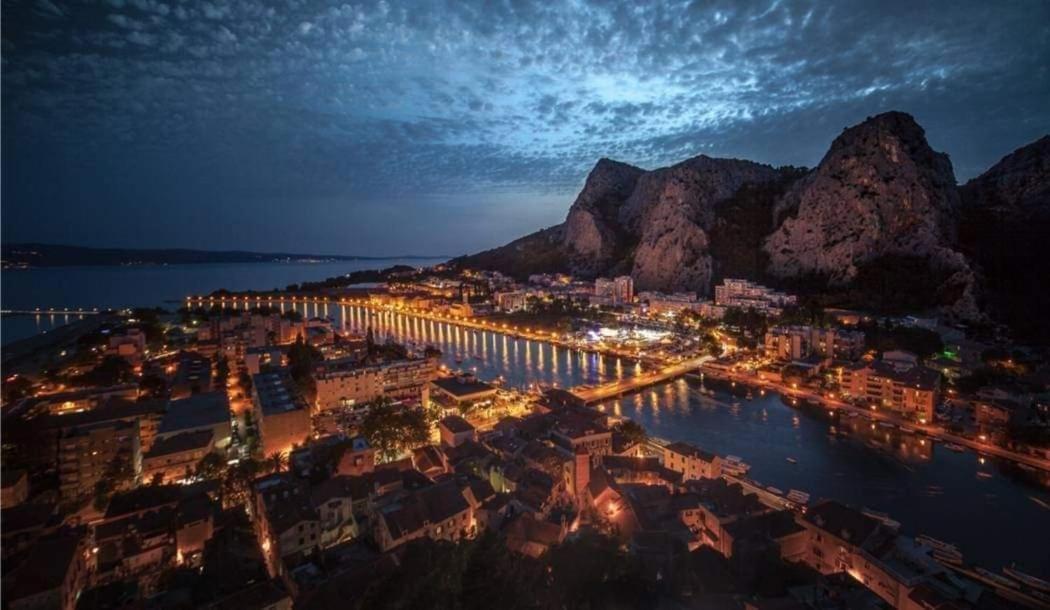 Geek Apartment Omiš Εξωτερικό φωτογραφία