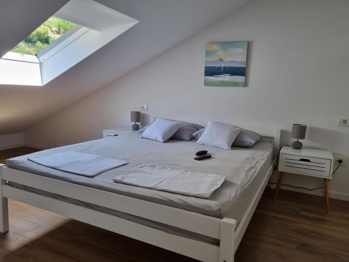 Geek Apartment Omiš Εξωτερικό φωτογραφία